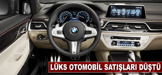 Lüks otomobil satışları düştü