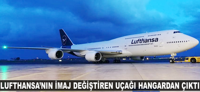 Lufthansa, yeni boyanan uçağını hangardan çıkardı