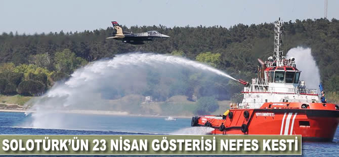 SOLOTÜRK'ün '23 Nisan' gösterisi nefes kesti