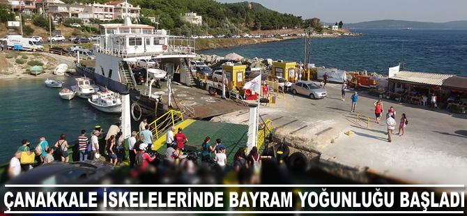 Çanakkale iskelelerinde bayram yoğunluğu başladı