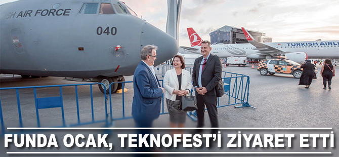 Funda Ocak, TEKNOFESTi ziyaret etti