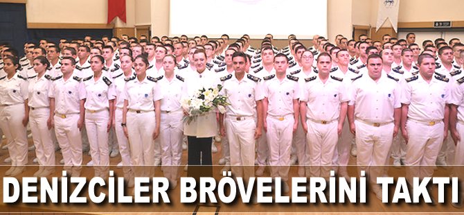 Denizciler Brövelerini taktı