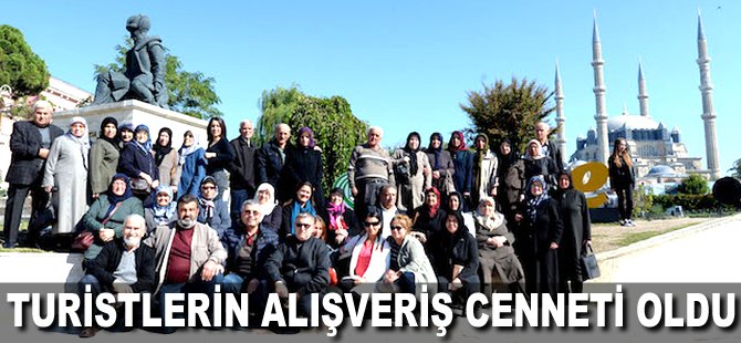 Turistlerin alışveriş cenneti oldu