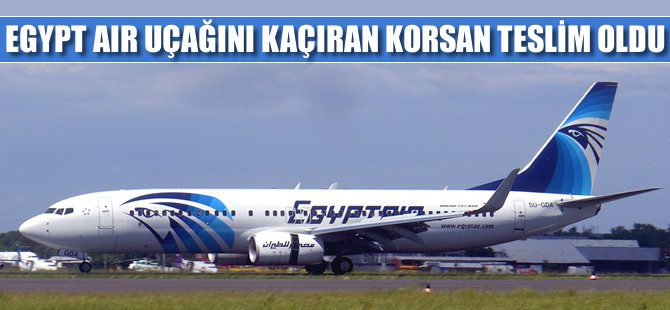 Egypt Air korsanı teslim oldu