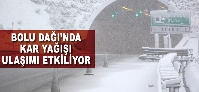 Bolu'da yoğun kar yağışı ulaşımı olumsuz etkiliyor