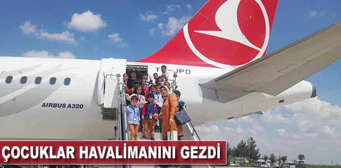 Çocuklar havalimanını gezdi