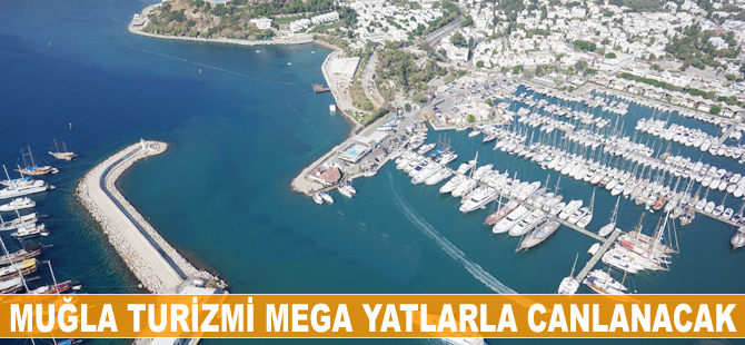 Muğla'nın koyları 'Mega Yatları' ağırlıyor